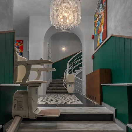No 39 Svolou Apartment